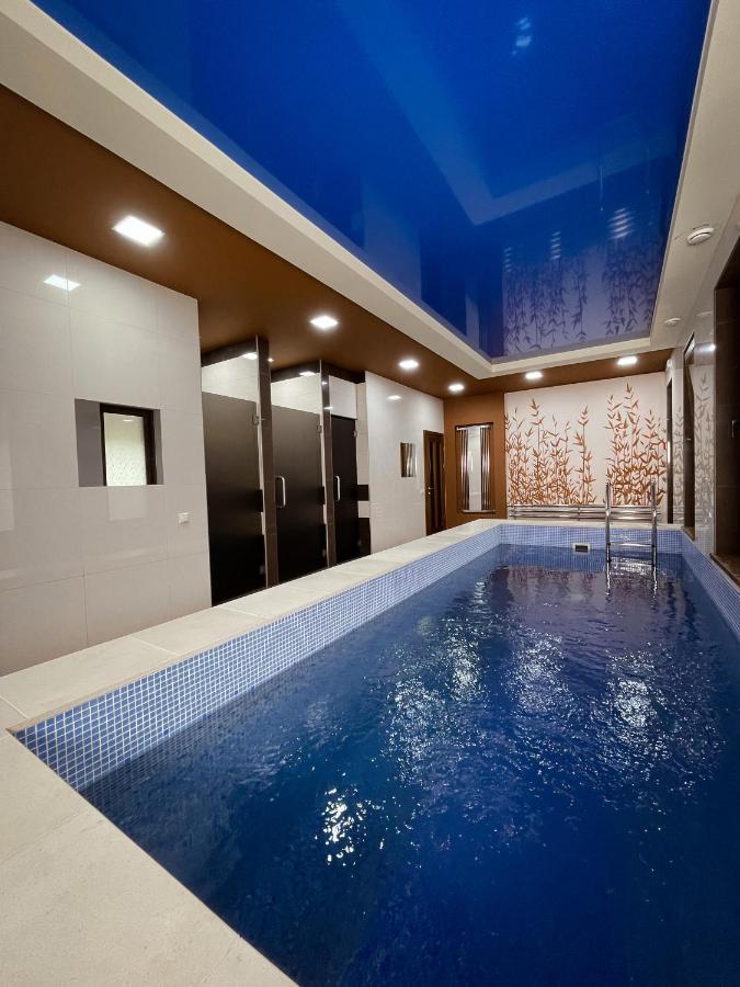 Tita Family House Hotel Gnedin Bagian luar foto